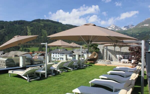 Shade7 Paraflex sun umbrellas in a commercial hospitality project