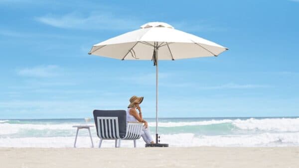 White Shade7 Venice sun umbrella at a residential patio