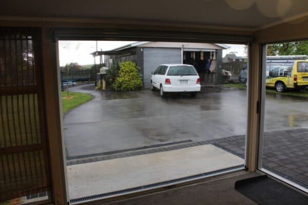 Ziptrak blinds fitted to a timber pergola